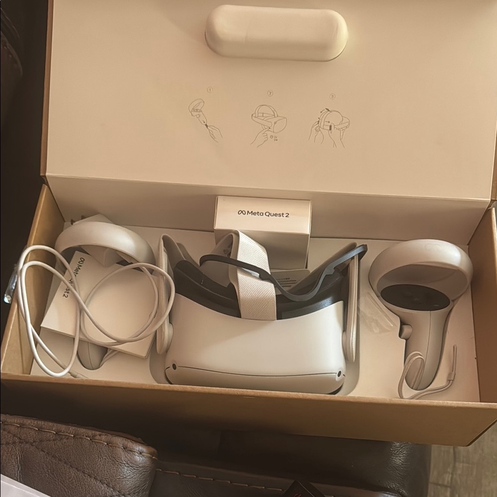 Quest 2 VR Headset - White